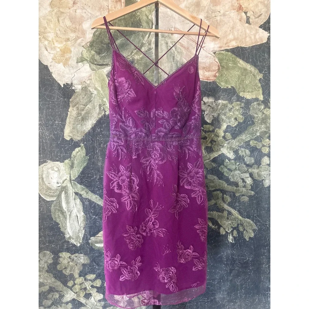 Marchesa Notte Fuchsia Ombre Floral Lace Sheath Dress Strappy V-Neck Cocktail - Picture 4 of 10
